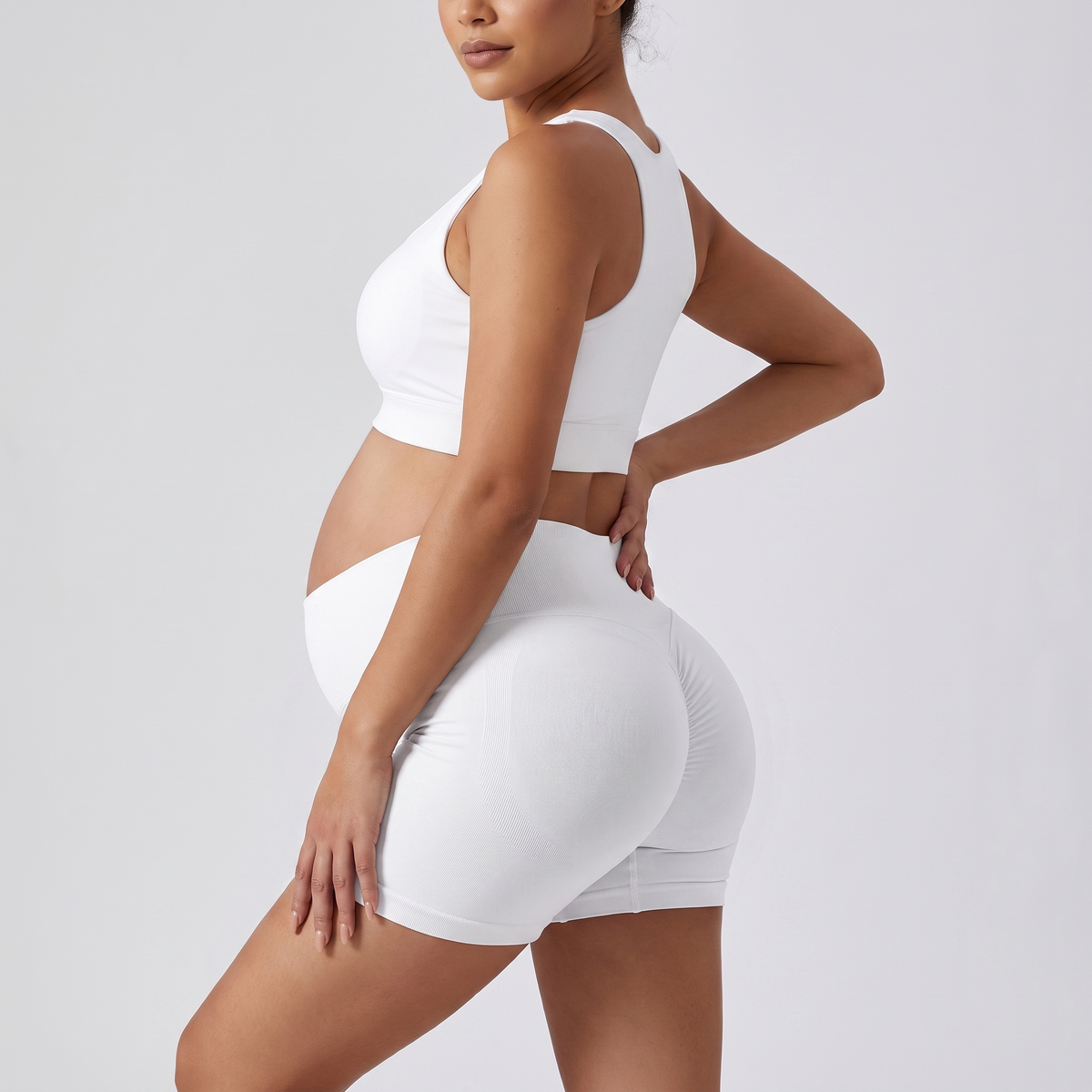 Averora Seamless Sculpt Shorts™